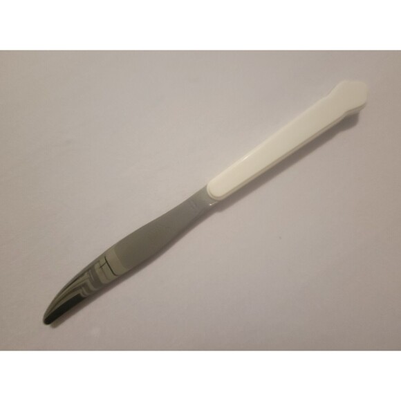 Pfaltzgraff Snow Village 9- 1/8 Inch Individual Knife Replacement - Picture 9 of 16